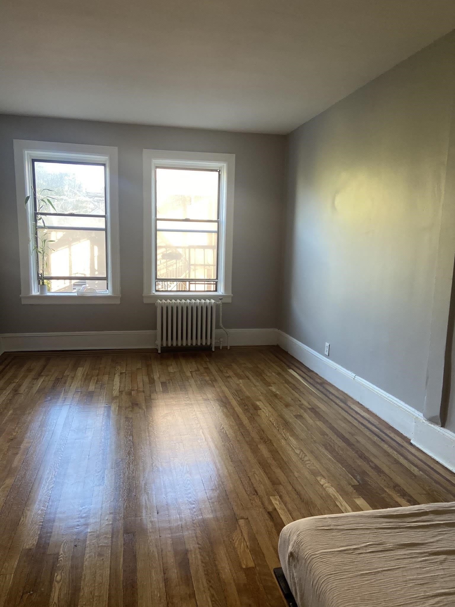 821 BERGEN AVE – photo 4