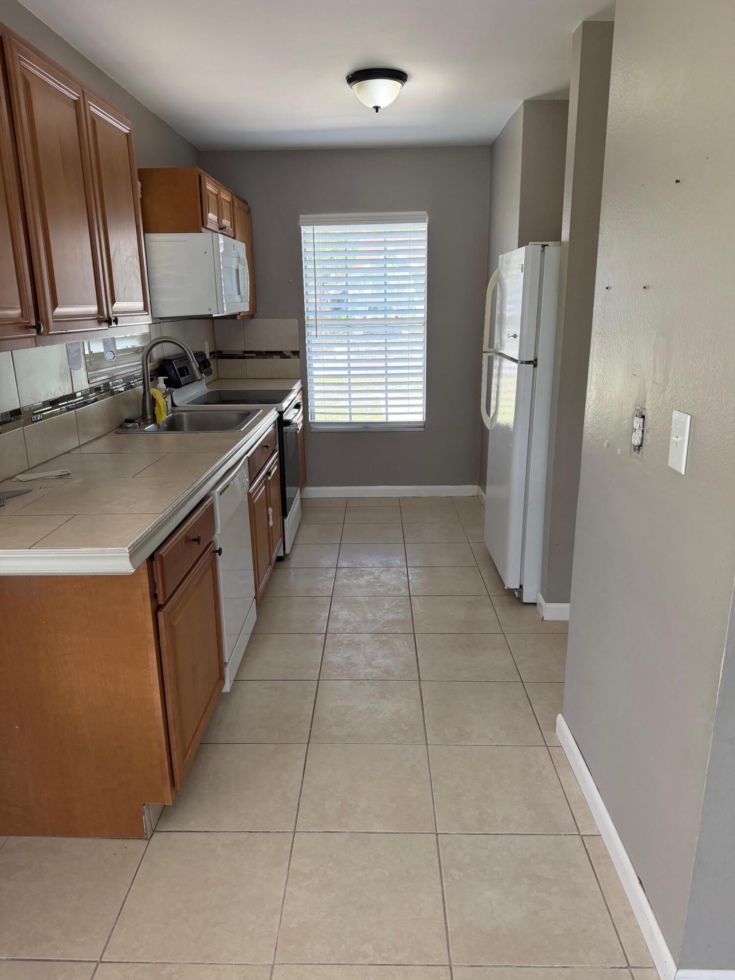 1456 SE Rivergreen Circle – photo 5