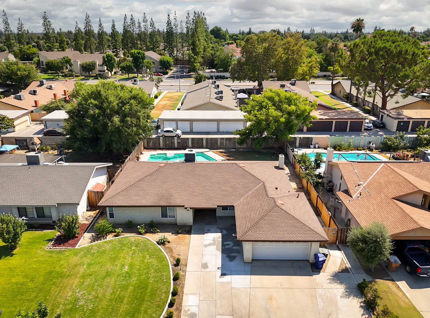 HOUSE – photo 2