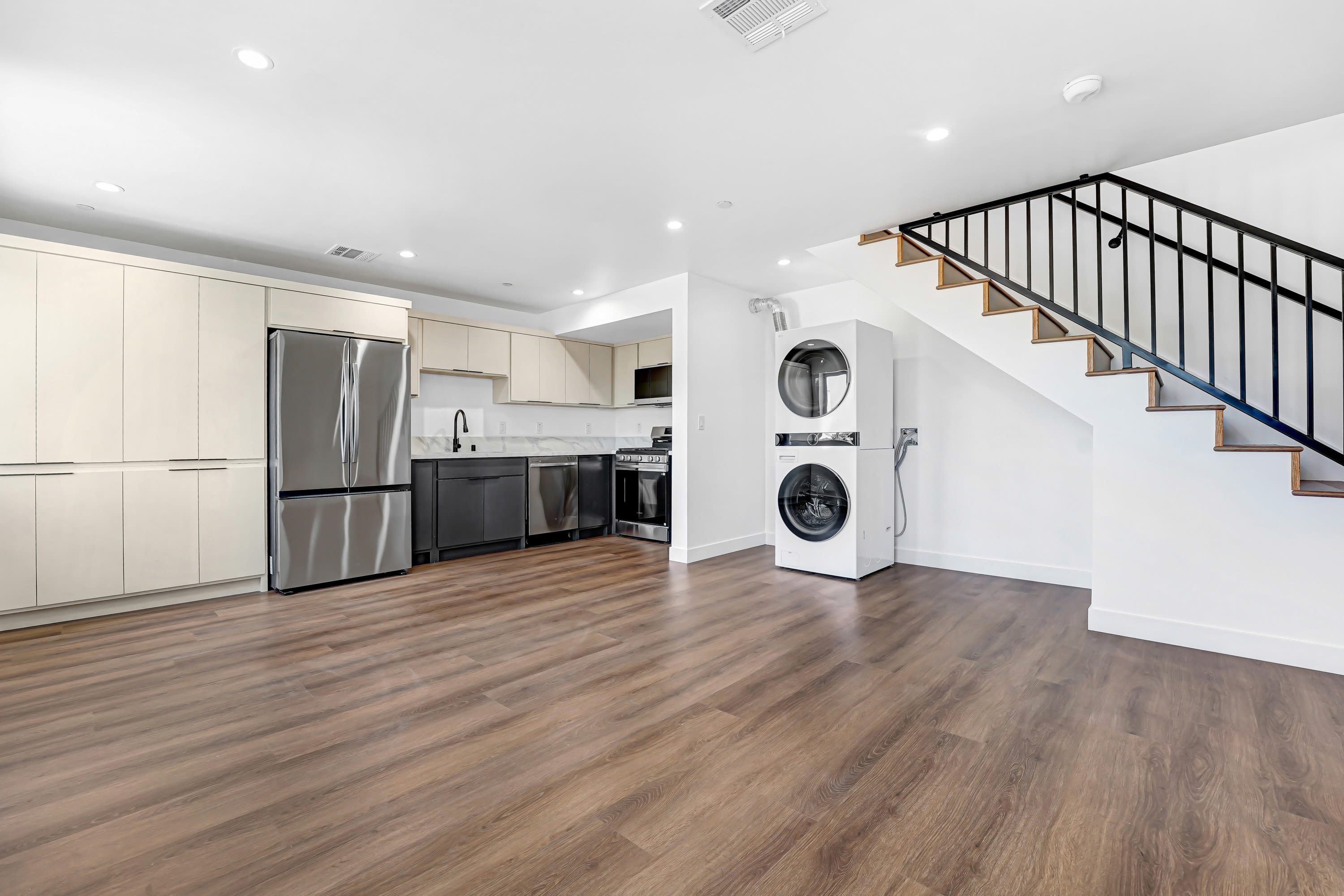 356 North Chicago Street – photo 2