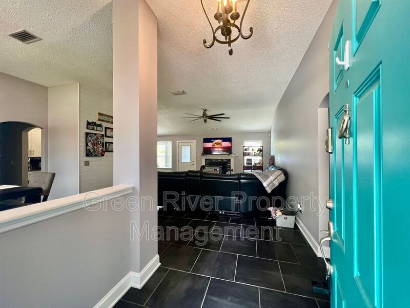 3352 Shelley Dr – photo 5