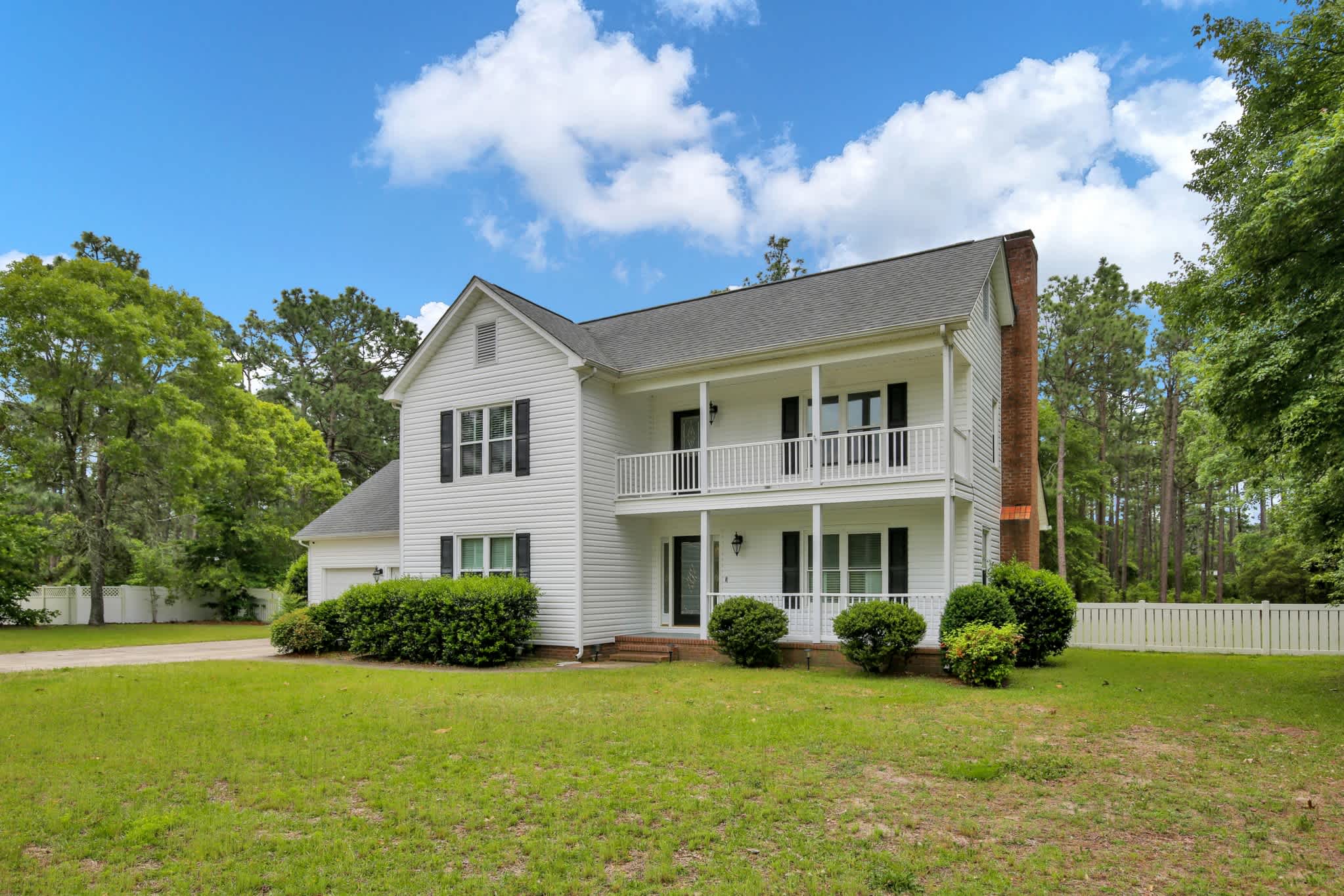 853 Foxcroft Drive – photo 3