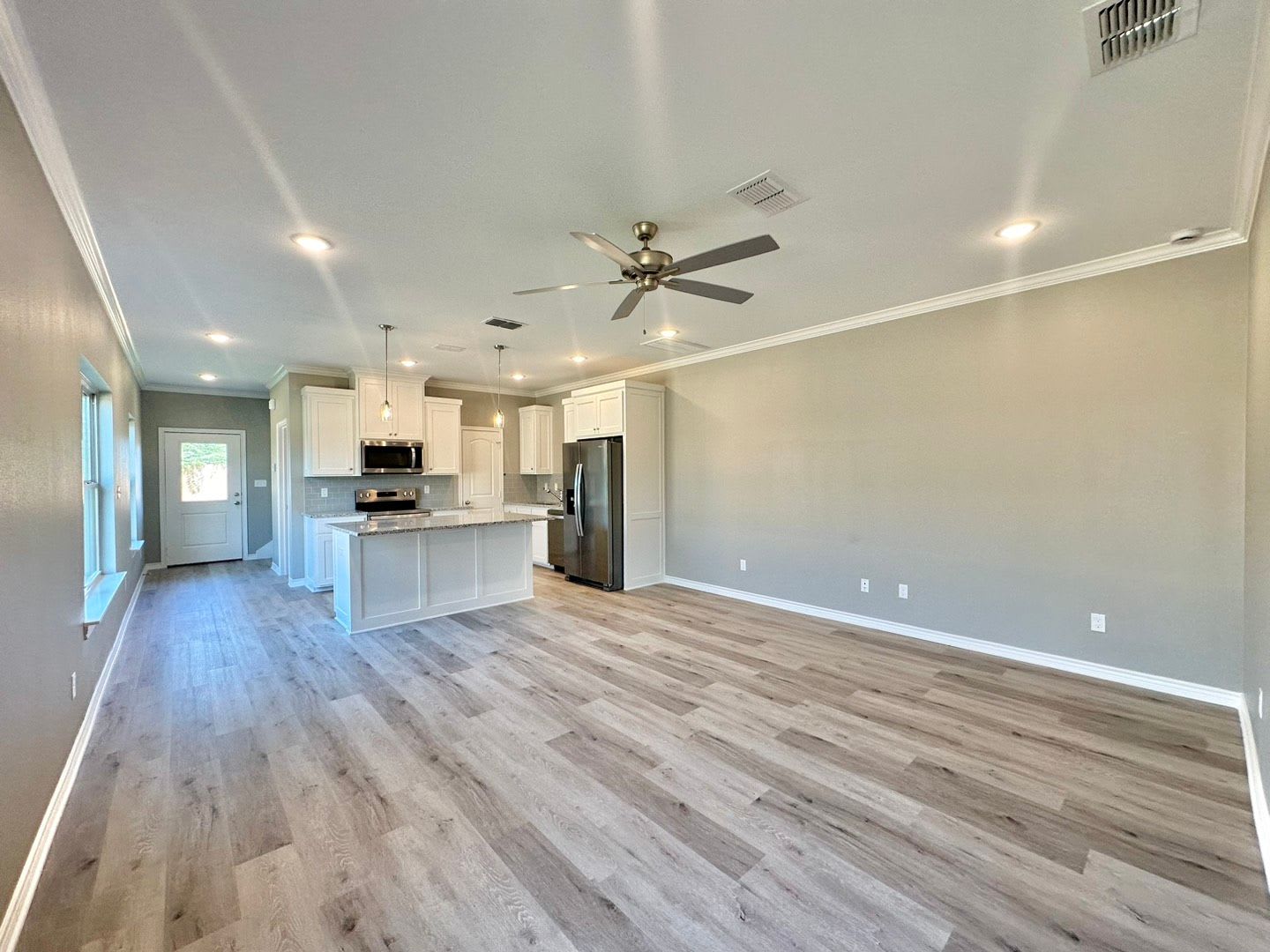 3 Bedroom 2.5 Bathroom Townhomes at Villa Rosa! – photo 3