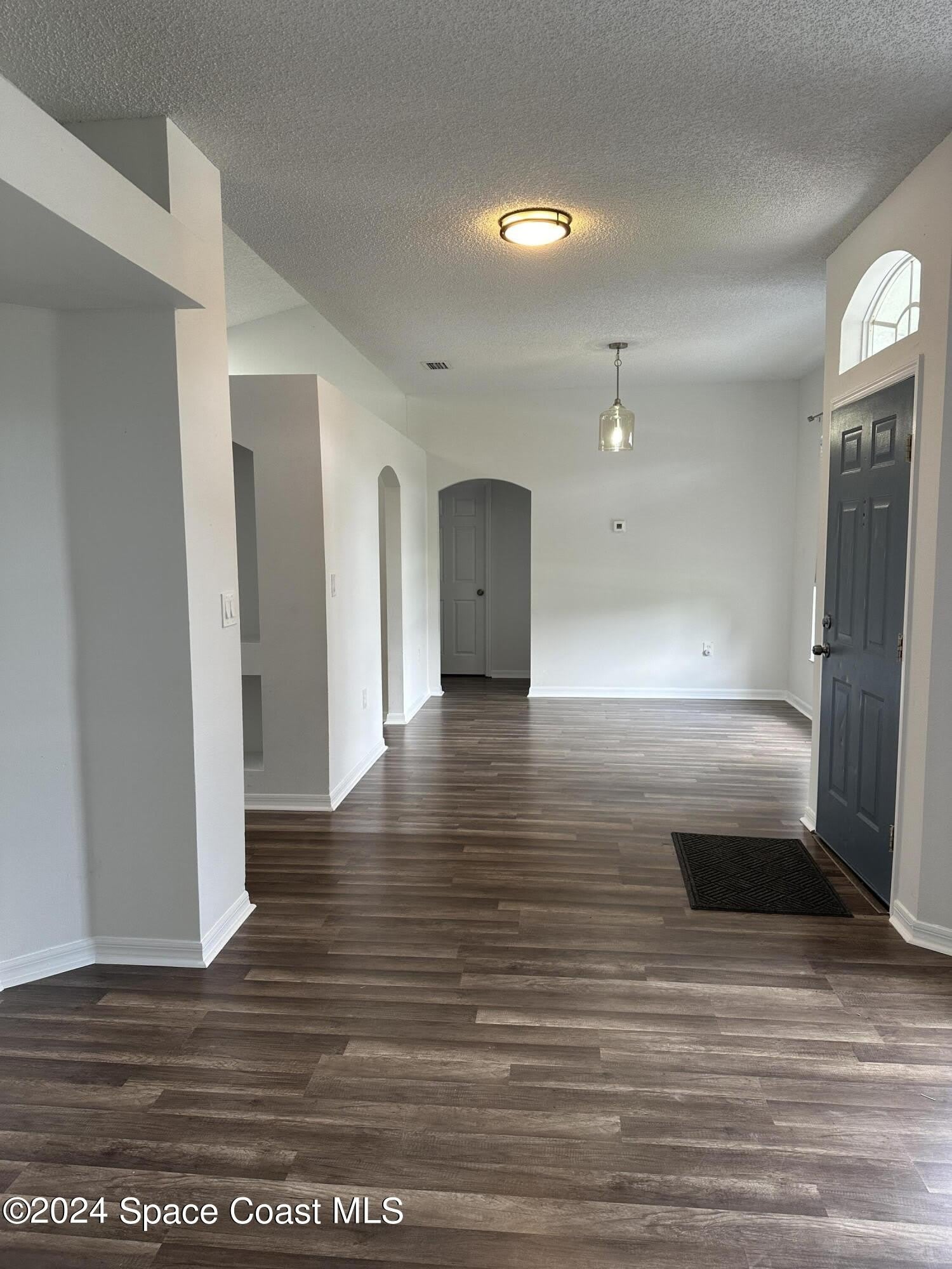 3127 Lowry Boulevard SE – photo 3