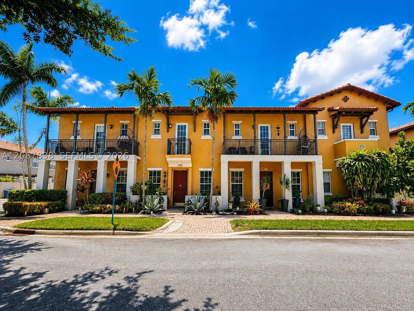 14708 SW 6th St – photo 1