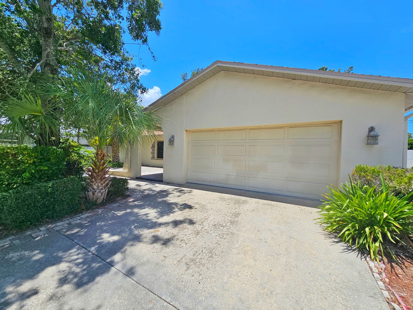 3 Bedroom 2 Bath Home in Safety Harbor – photo 1