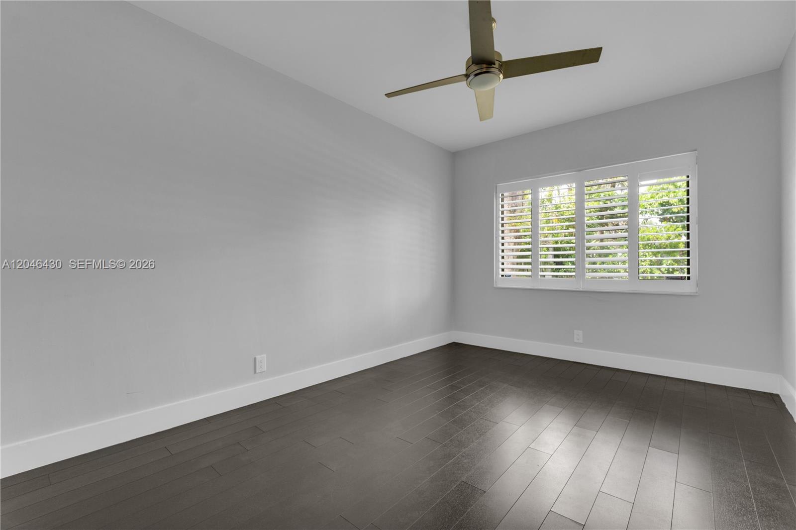 549 Northeast 12th Avenue – photo 5