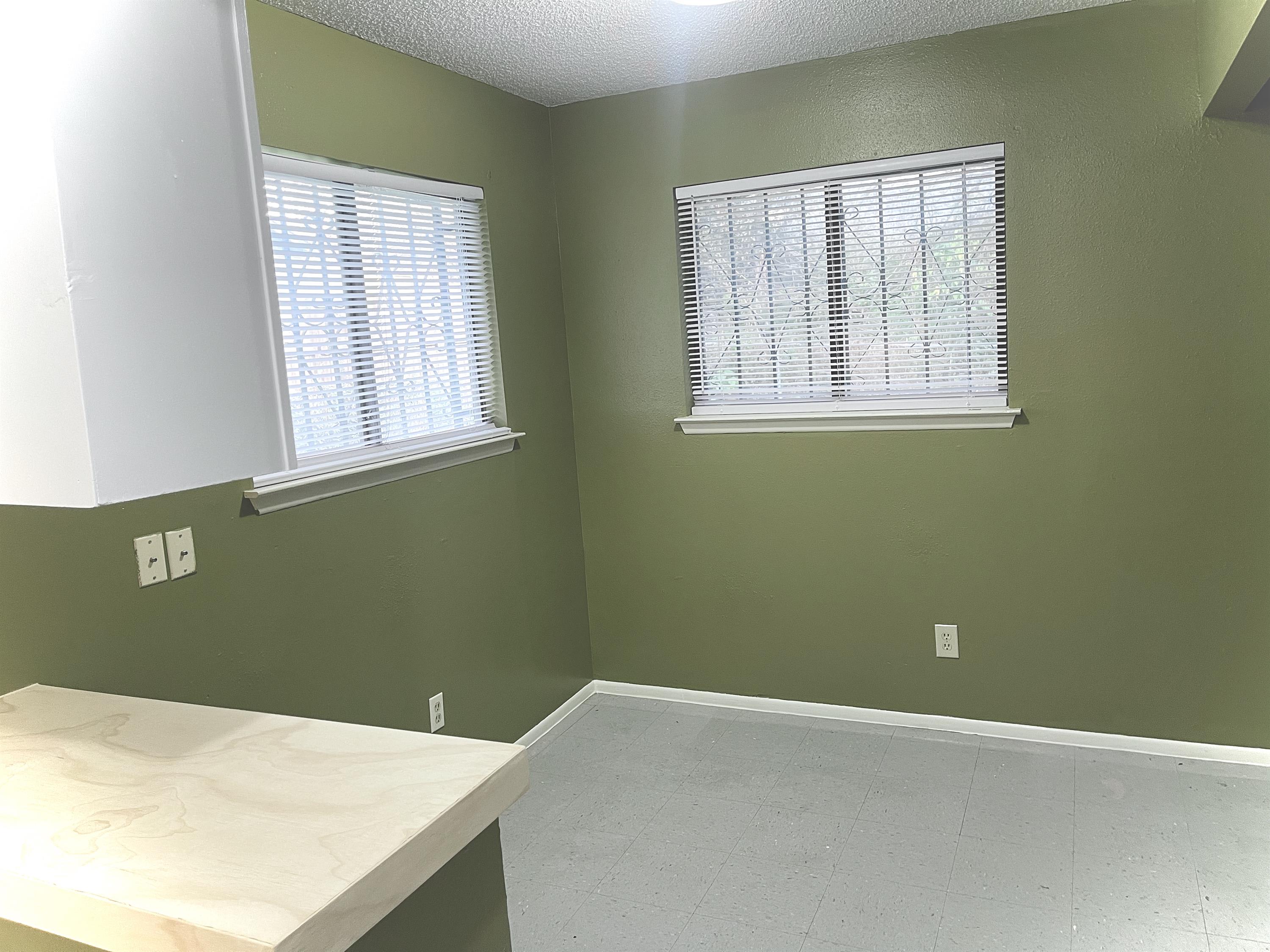 114 Poppy St. – photo 3