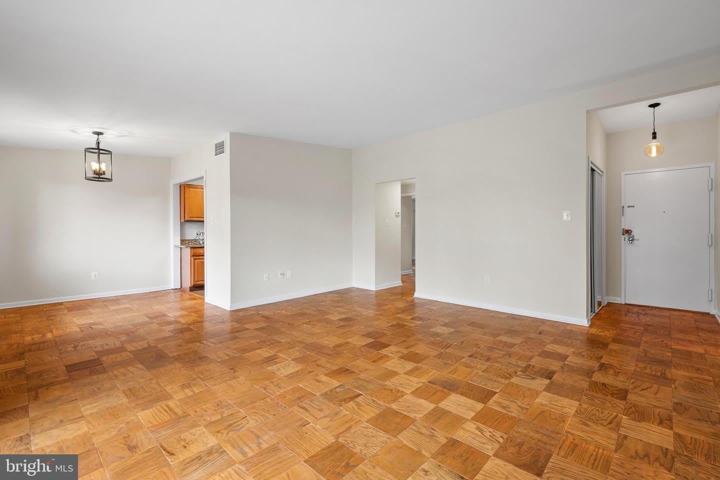 10428 ROCKVILLE PIKE #402 – photo 5