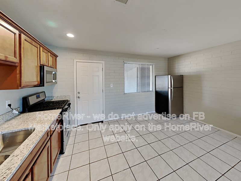 3801 W Tamarisk Ave – photo 5