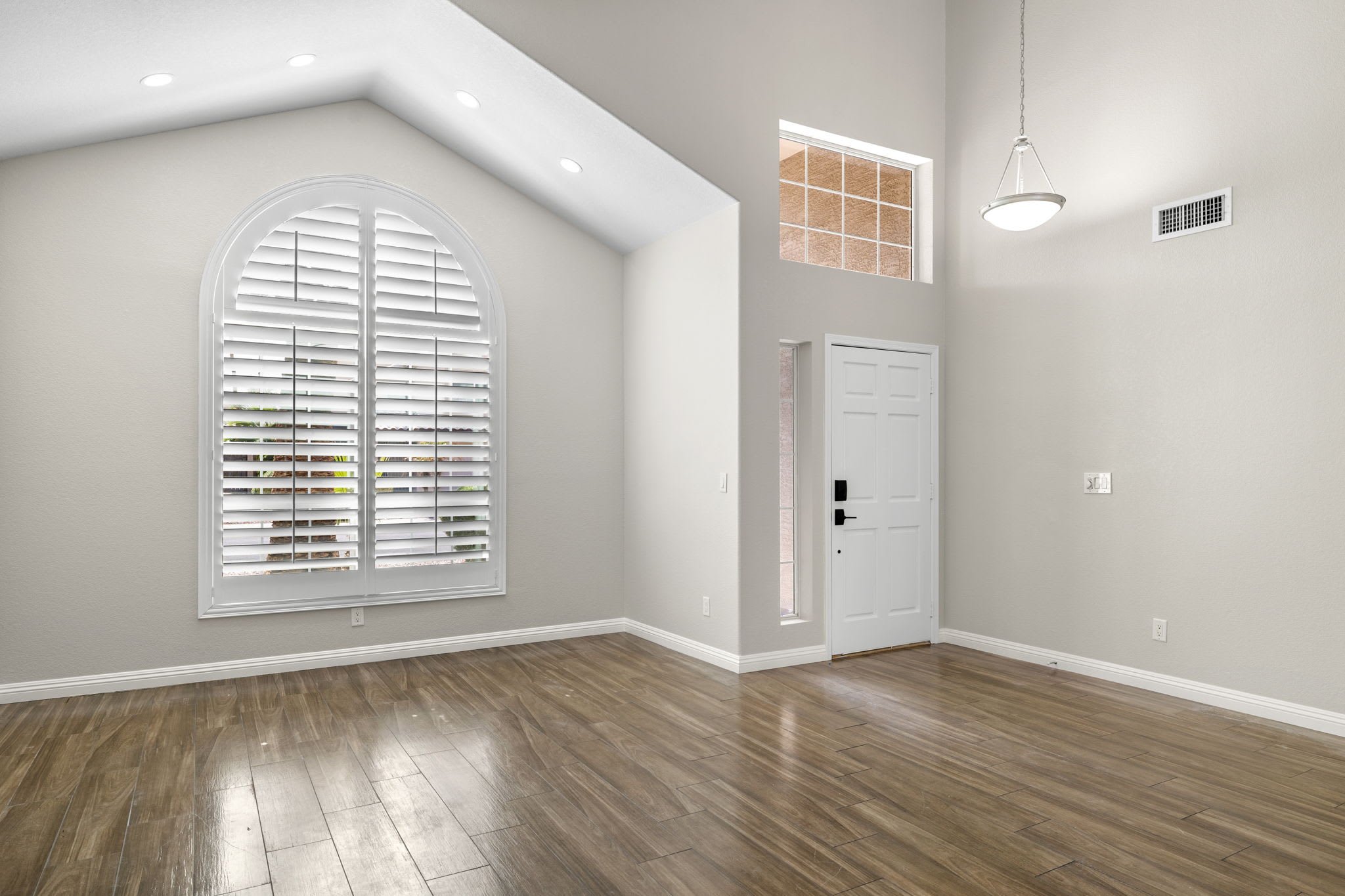 9348 E Wood Dr – photo 2