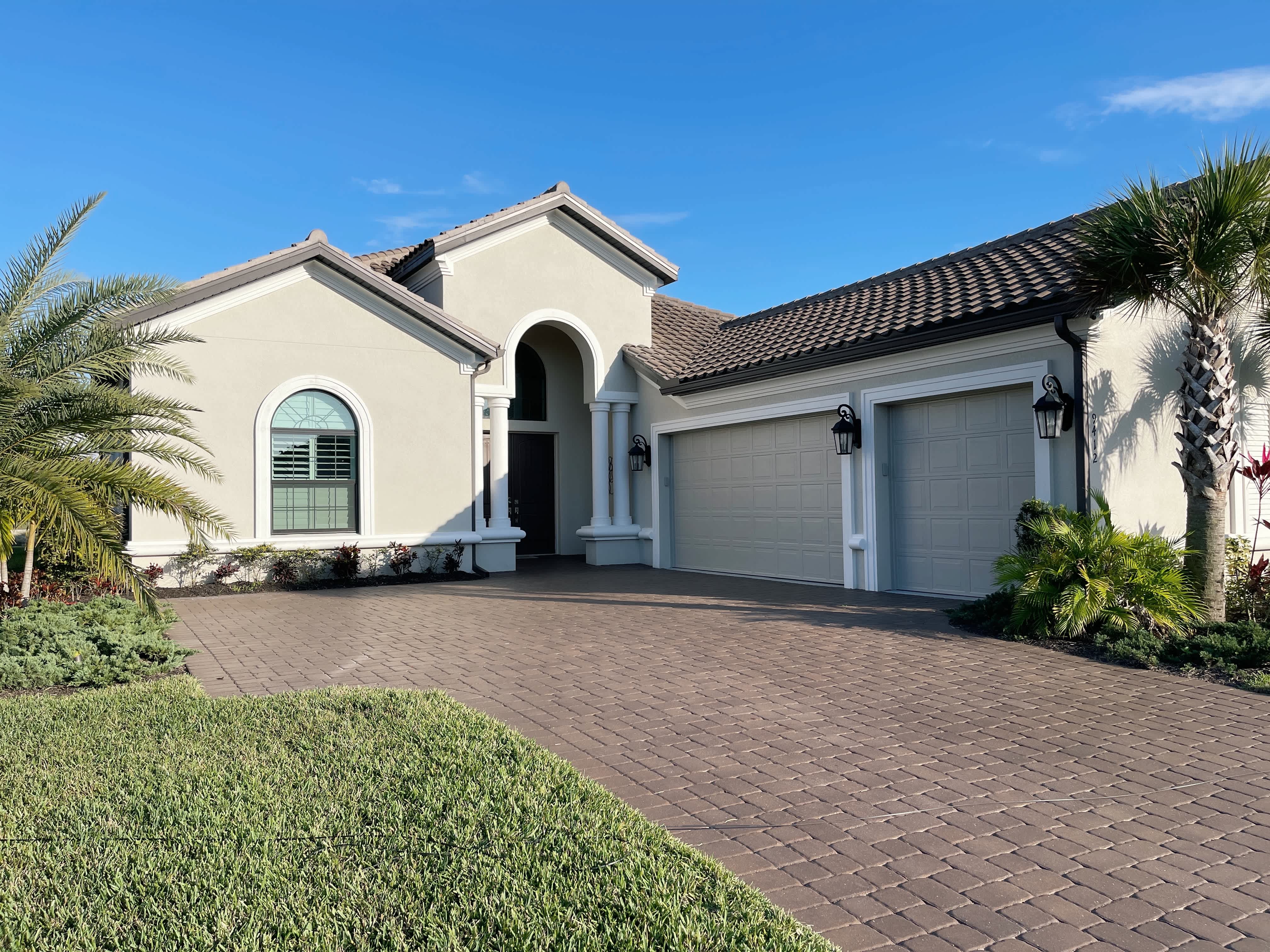 9412 Rapallo St – photo 1