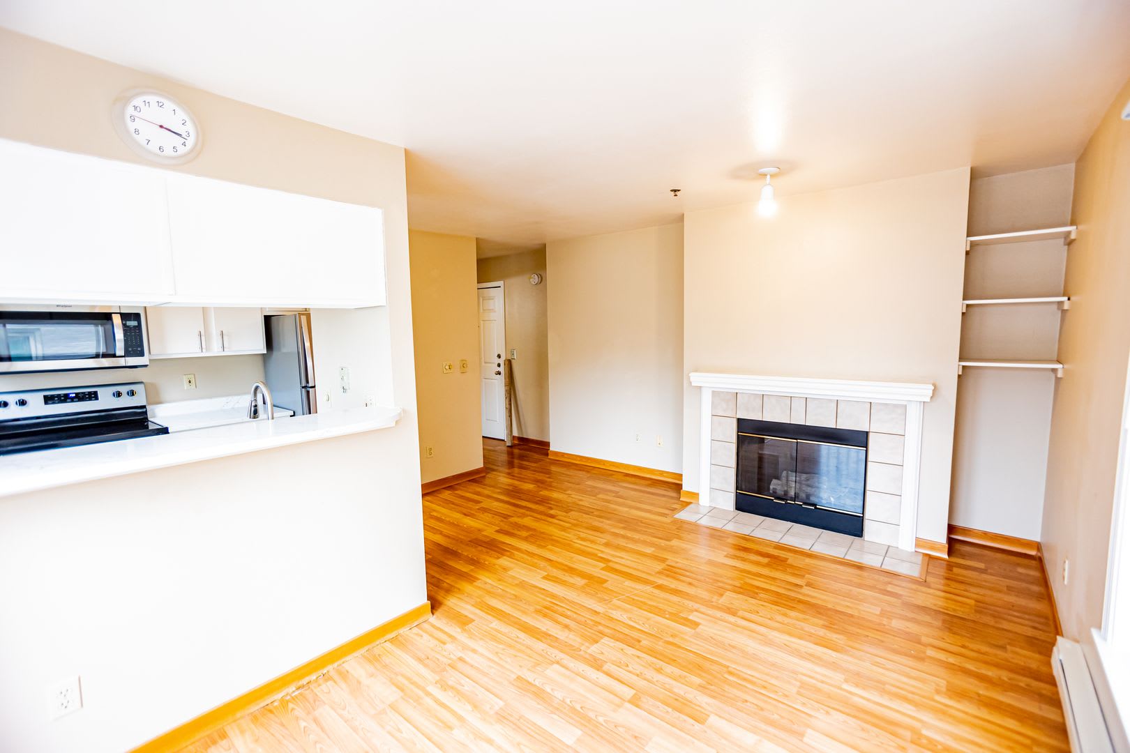 1 Bed 1 Bath Condo in Capitol Hill – photo 3