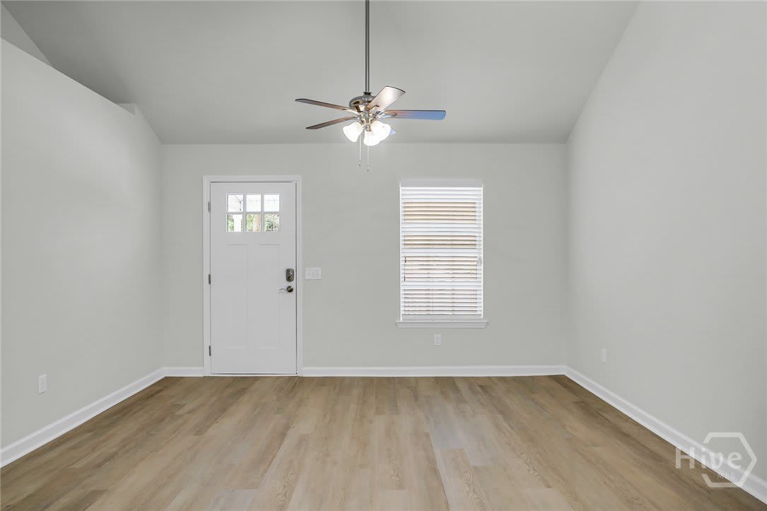 2108 California Avenue – photo 5