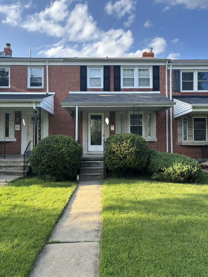 1299 Gittings Avenue – photo 1