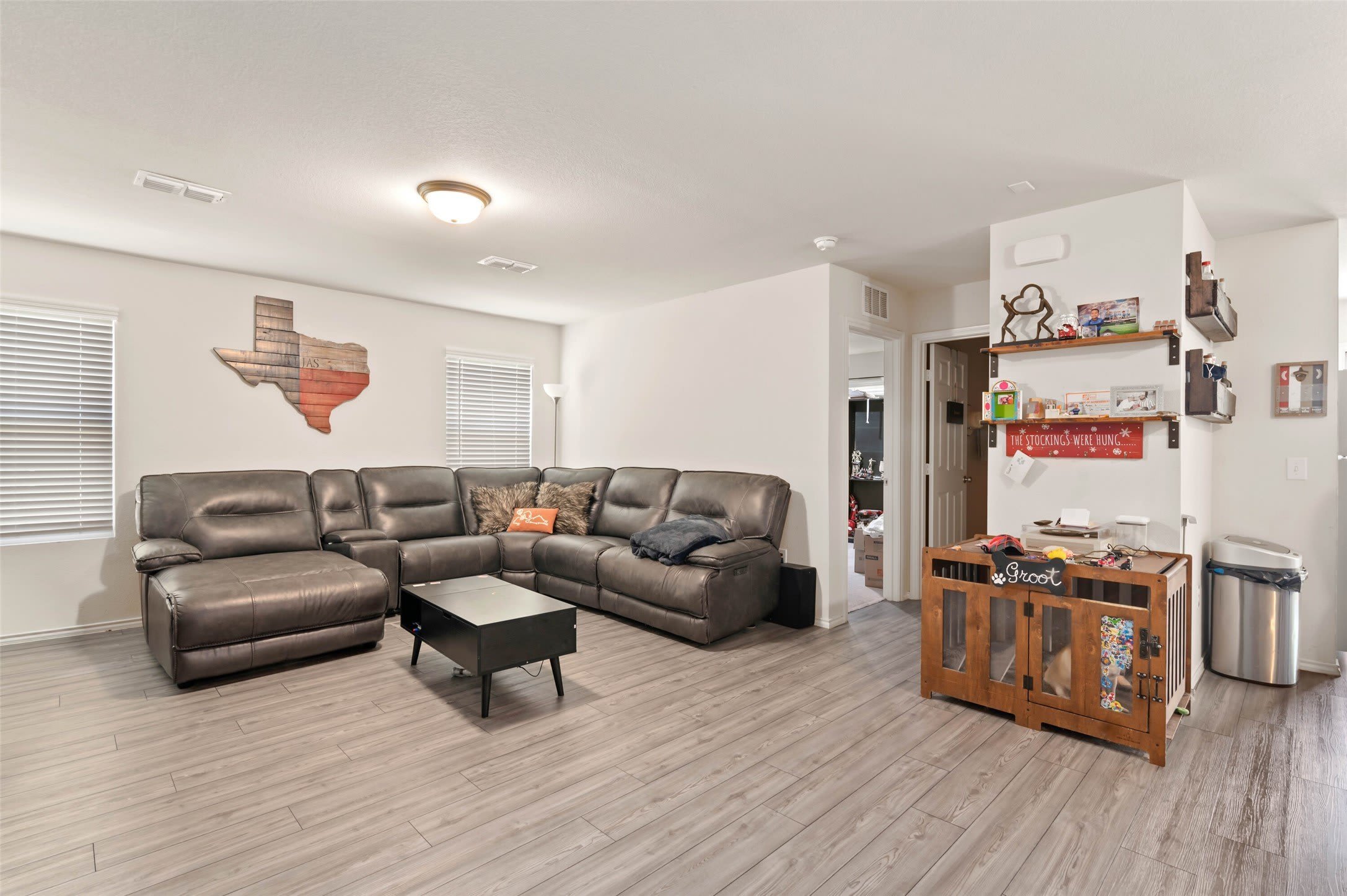7016 Calshot Road – photo 3
