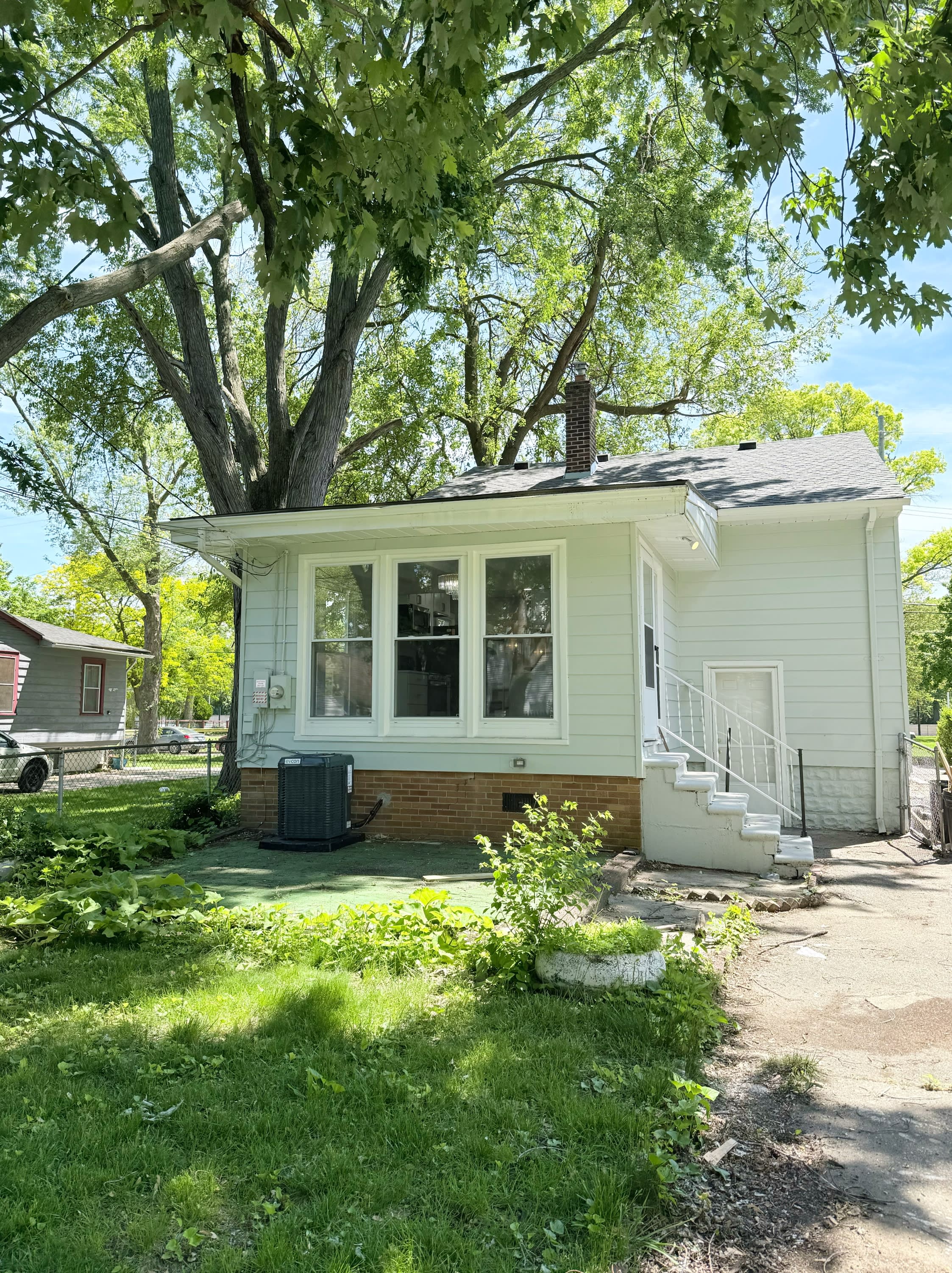 266 West Bennett Avenue – photo 2