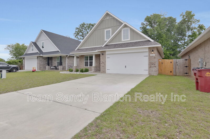 5402 Parkside Drive – photo 3