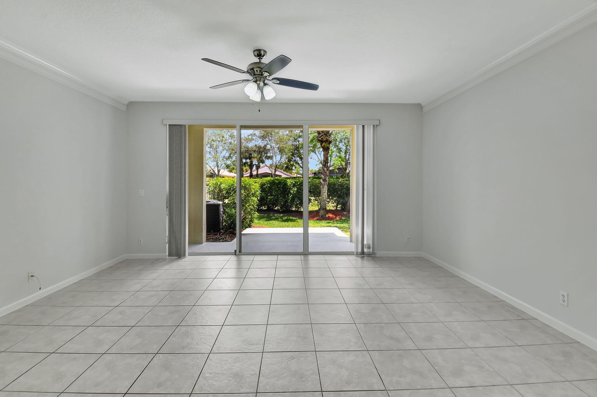 9917 PORTA LEONA Lane – photo 2