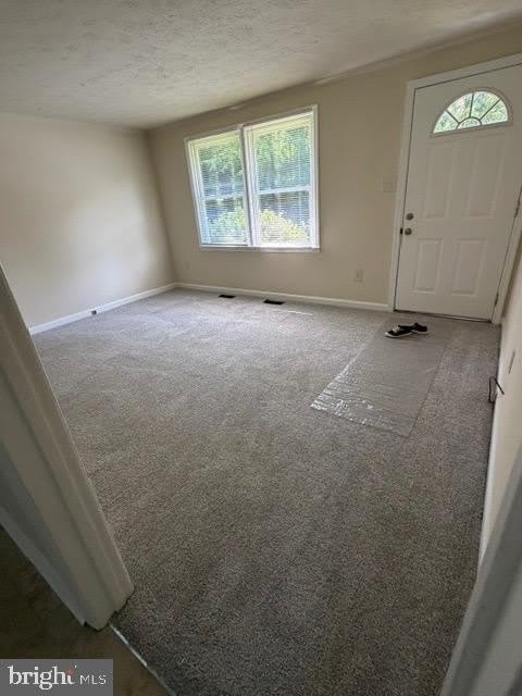 1562 LAKEVIEW Drive – photo 5