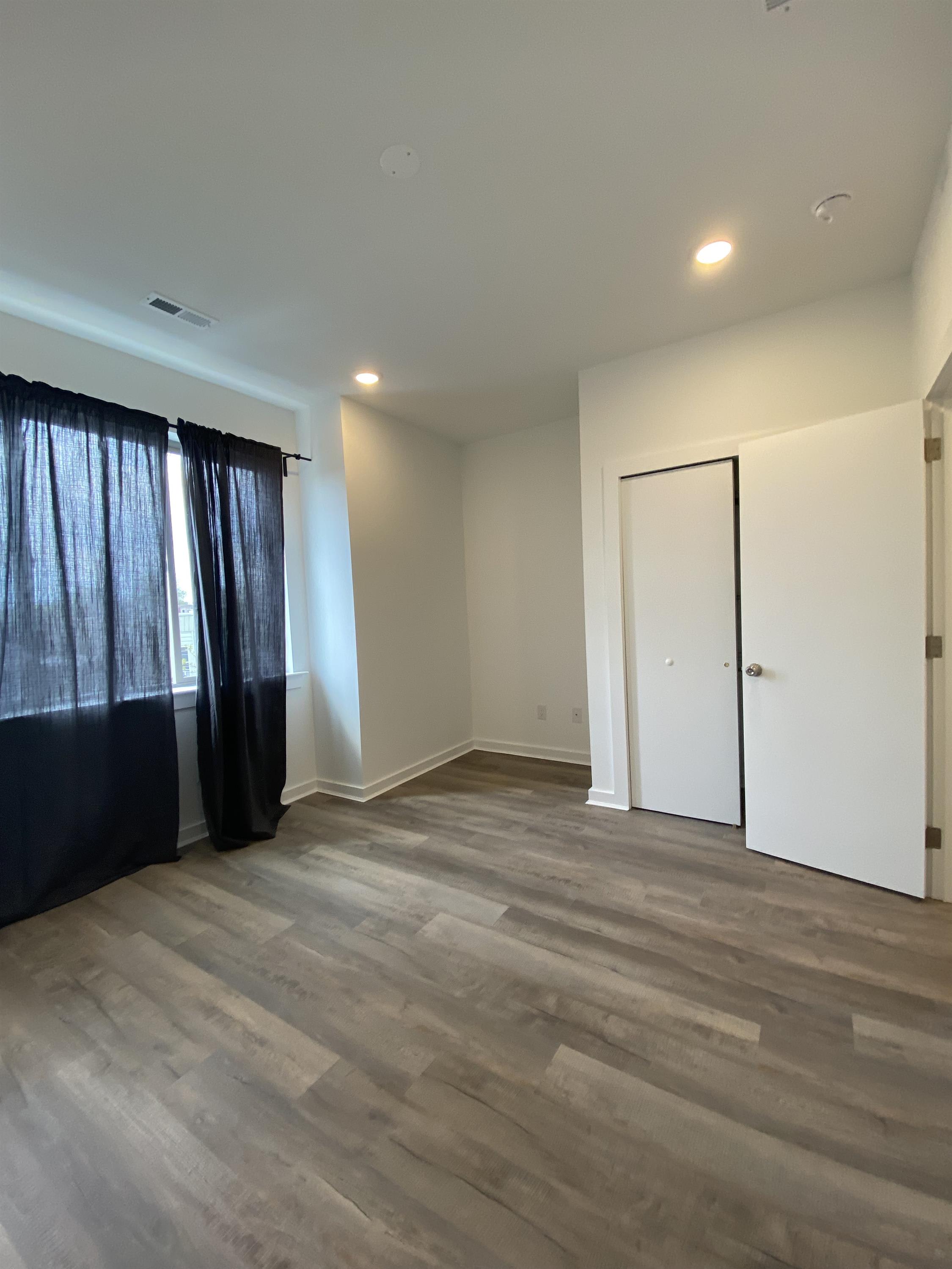 667 North 52nd StreetUnit 3 – photo 5