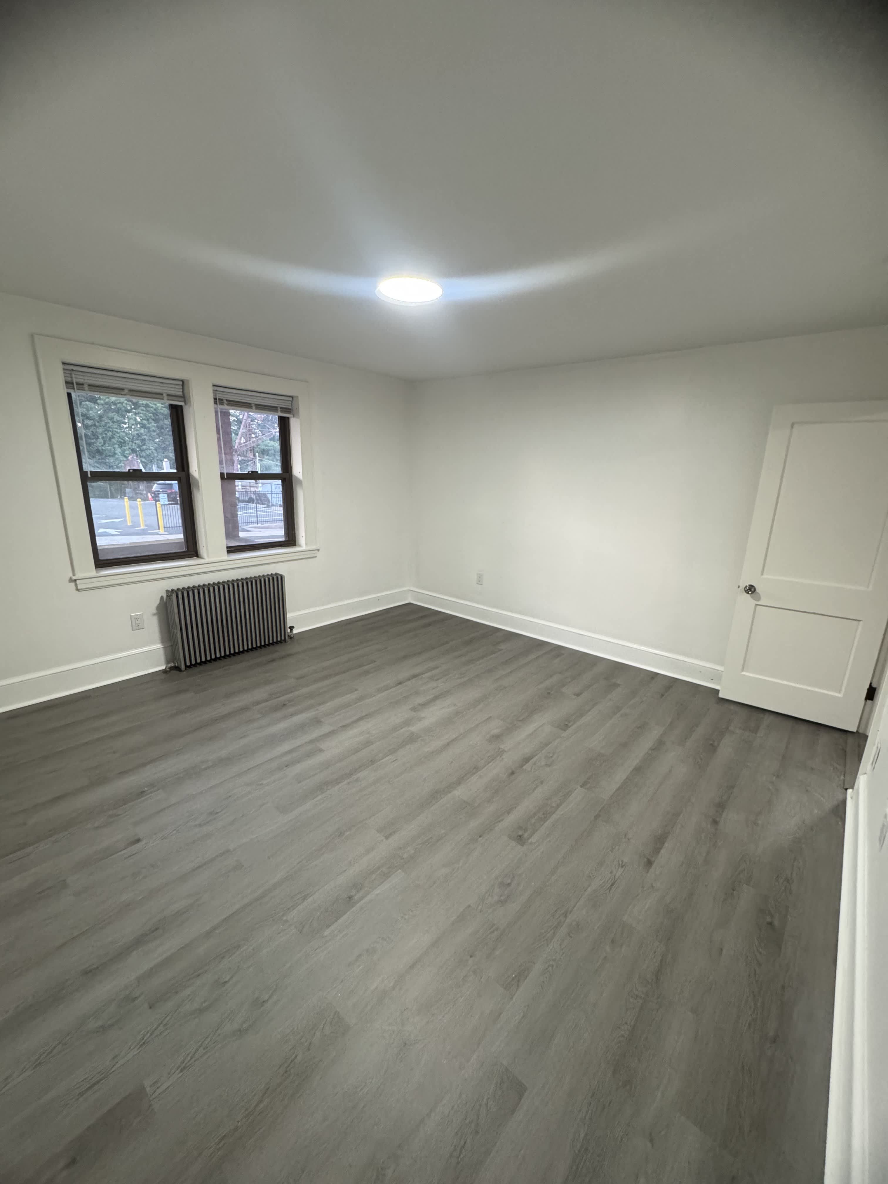 35 Rapallo Ave – photo 2