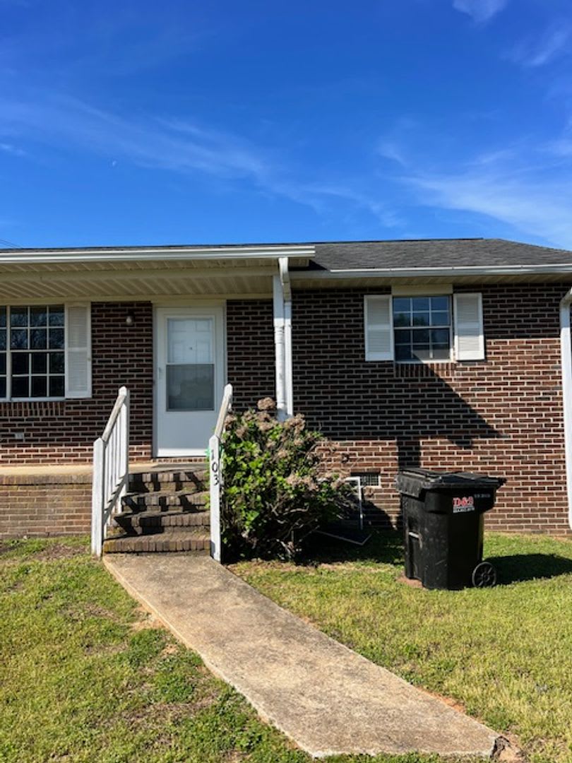 101 & 103 Teakwood Drive – photo 1