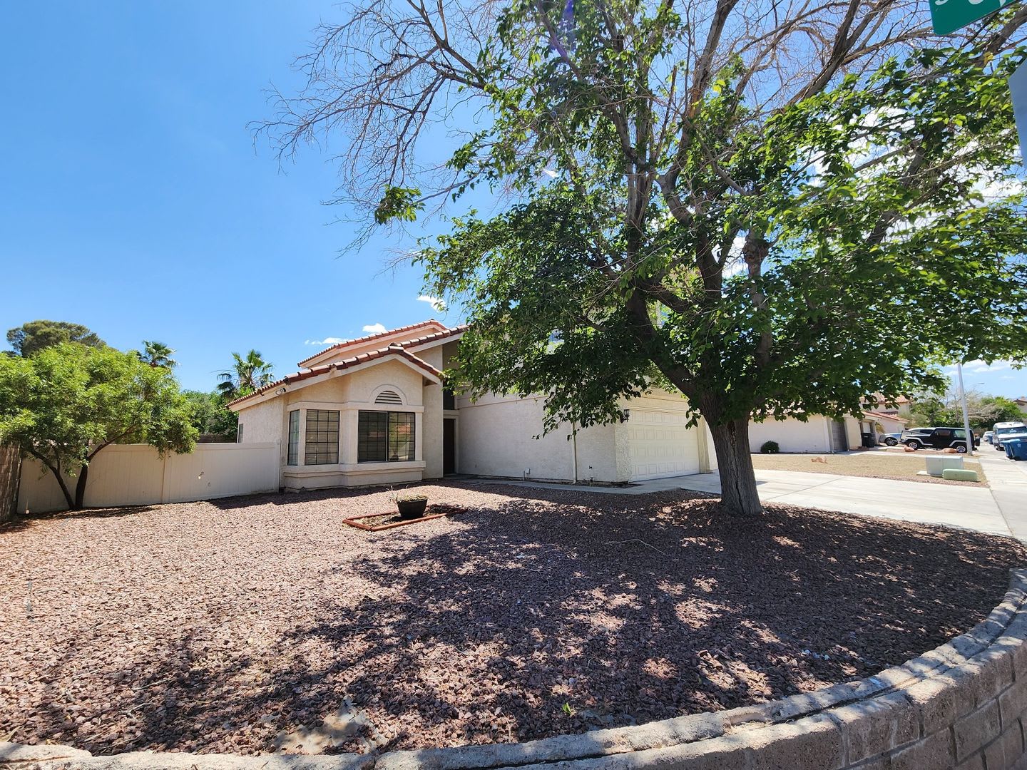 Gorgeous 4 Bedroom Corner Lot Home – photo 3