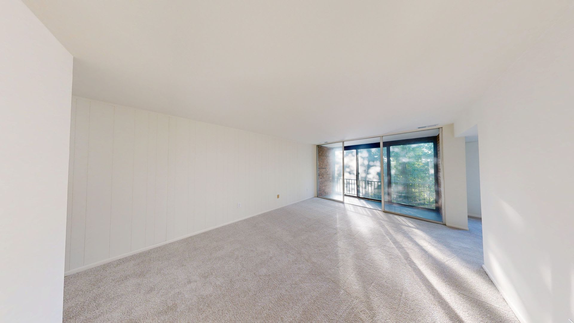Fresh and ready 2Bed/1Bath – photo 1