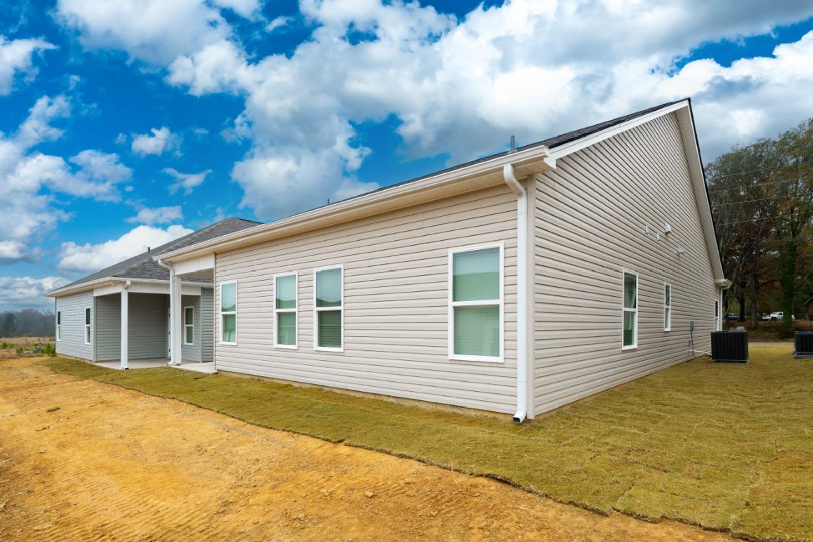 Stunning 3BR/2BA Beauty – Modern Upgrades, Incredible Value & Won't Last Long! – photo 4