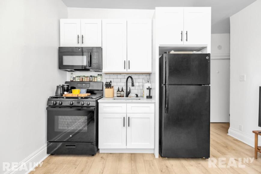 211 Lafayette Avenue – photo 4