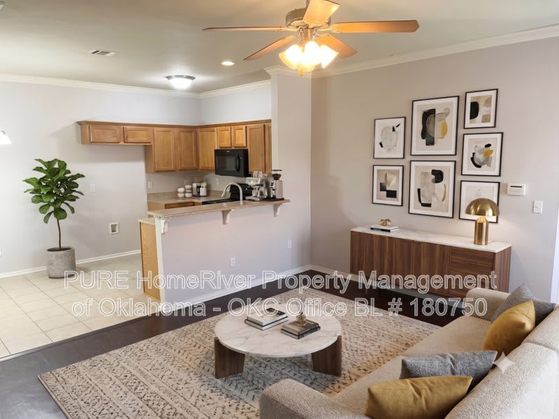 11139 SW 5th St – photo 4