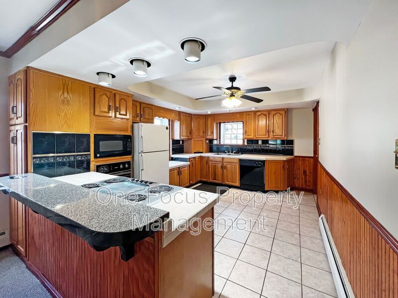 2734 Dove Street – photo 2