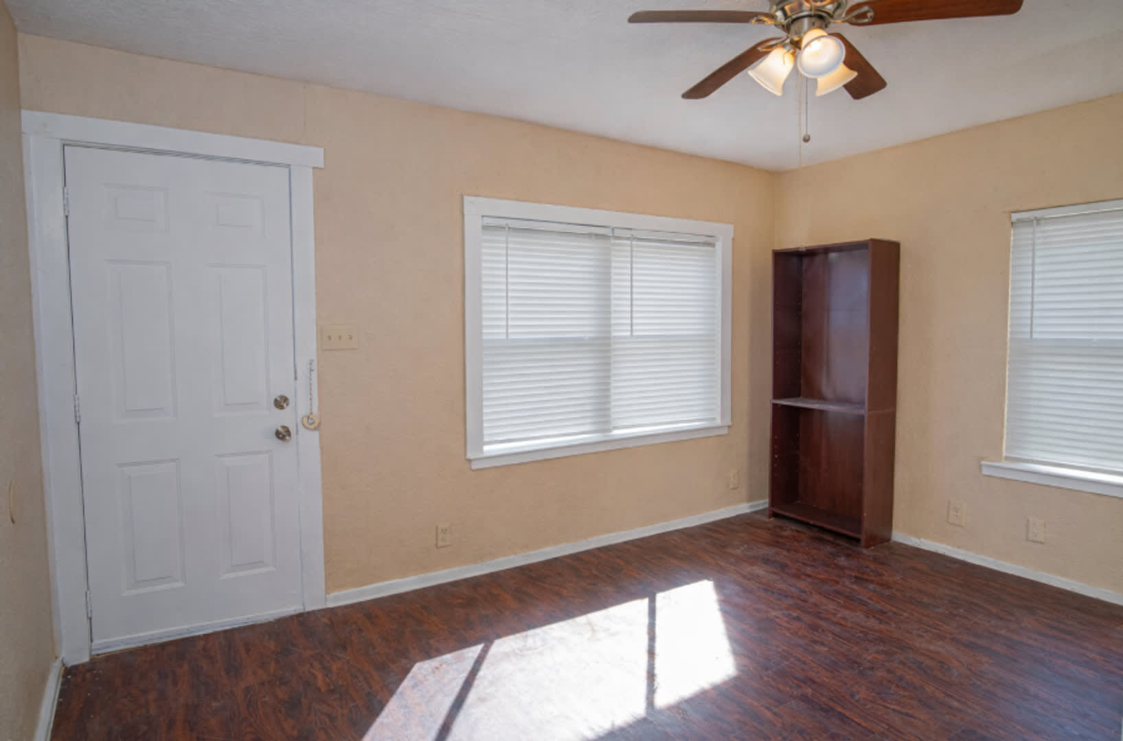 Great Home Near AT&T Center and Downtown! – photo 4