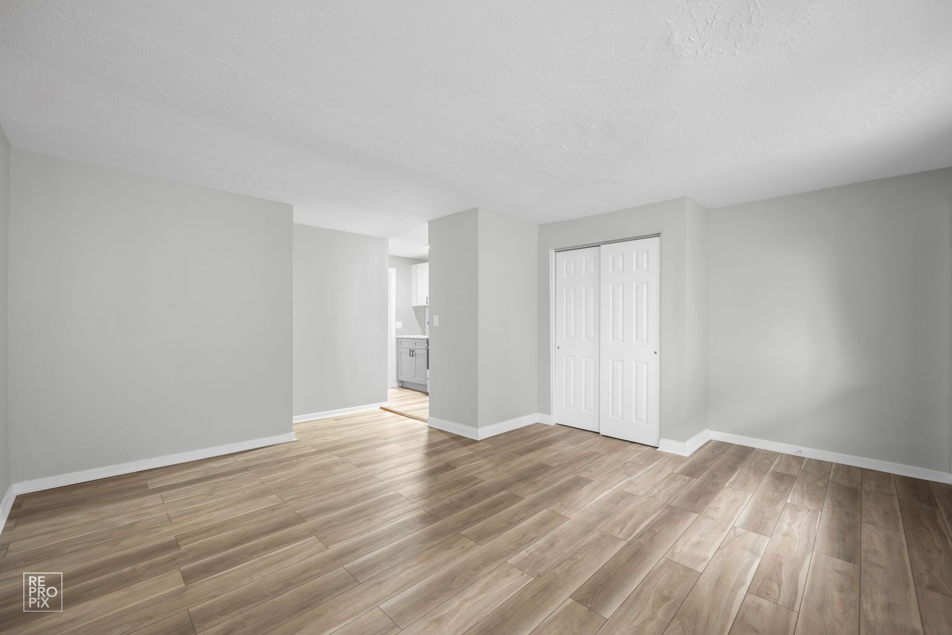 6832 S Crandon – photo 4