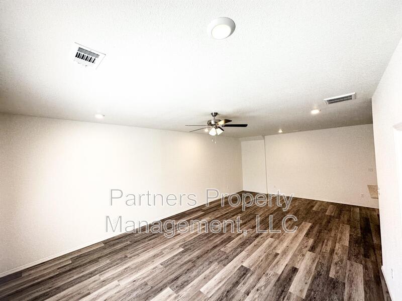875 South Amarillo Avenue 2 – photo 4