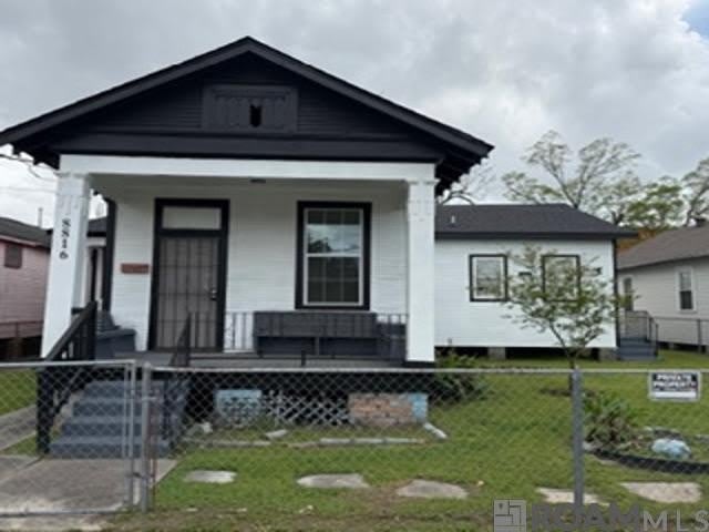 8816 Olive St – photo 1