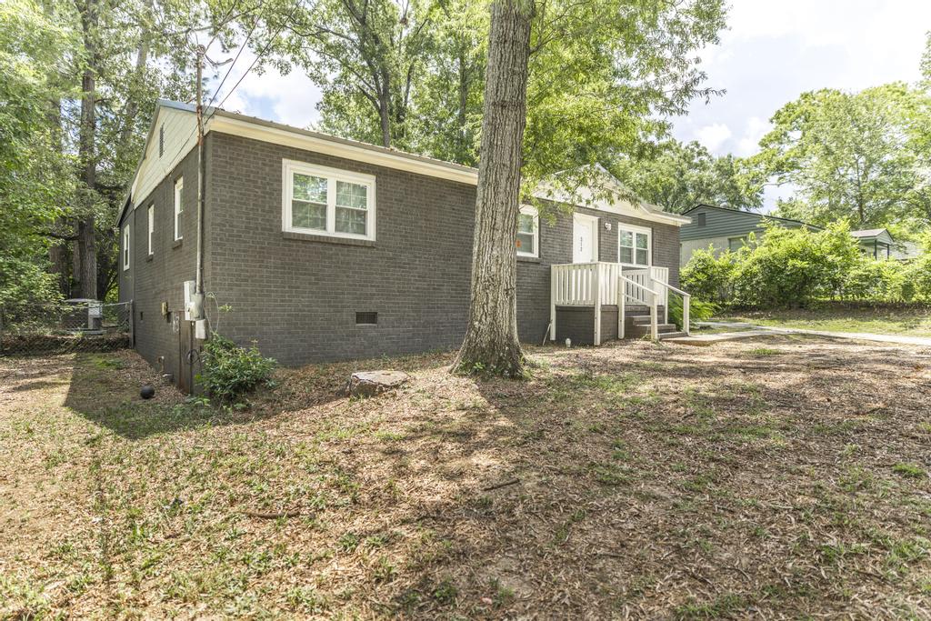 312 Johns Road – photo 4