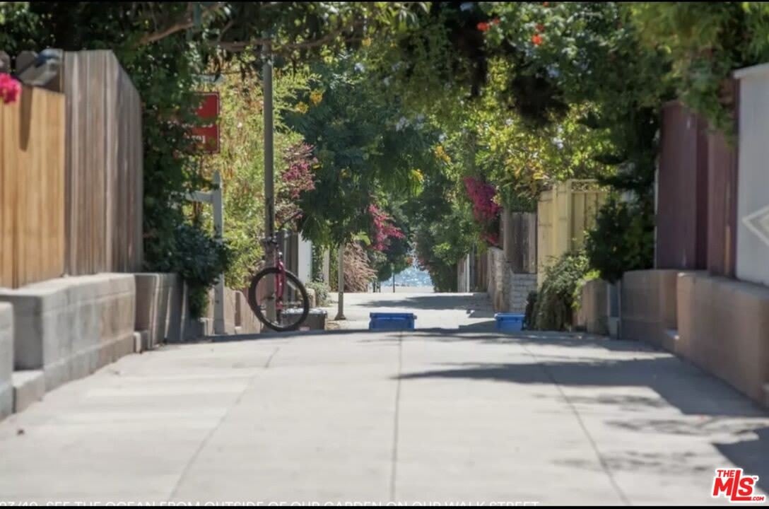 119 Paloma Ave – photo 3