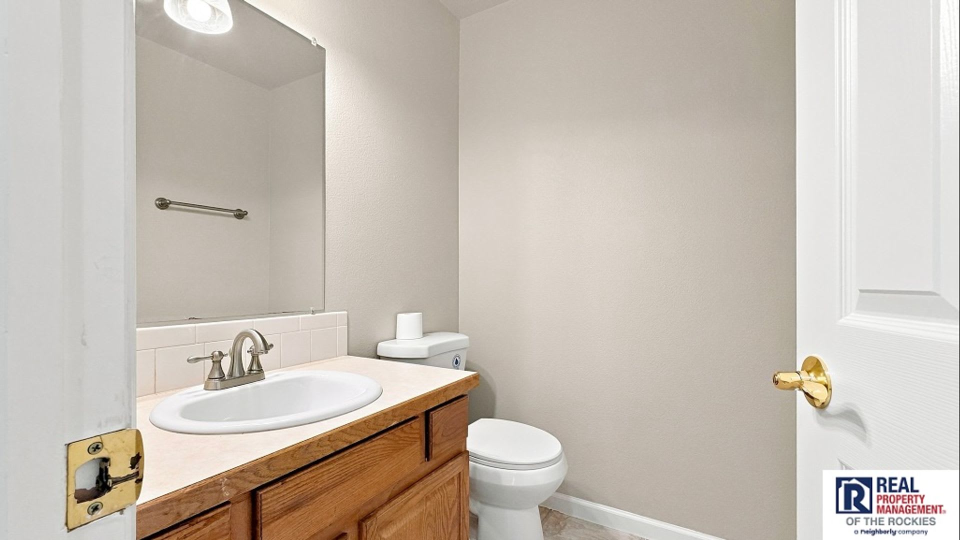 3 Beds 2 5 Baths In The Heart Of Loveland – photo 4