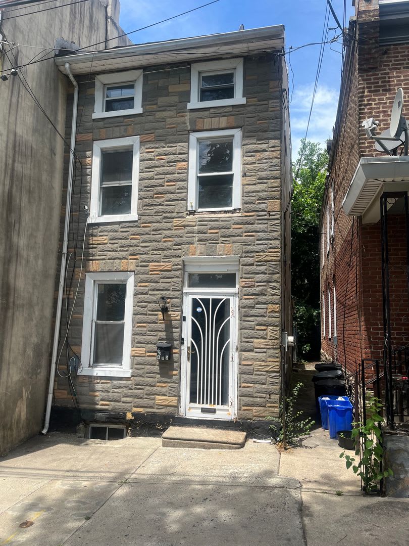405 E Rittenhouse St – photo 1