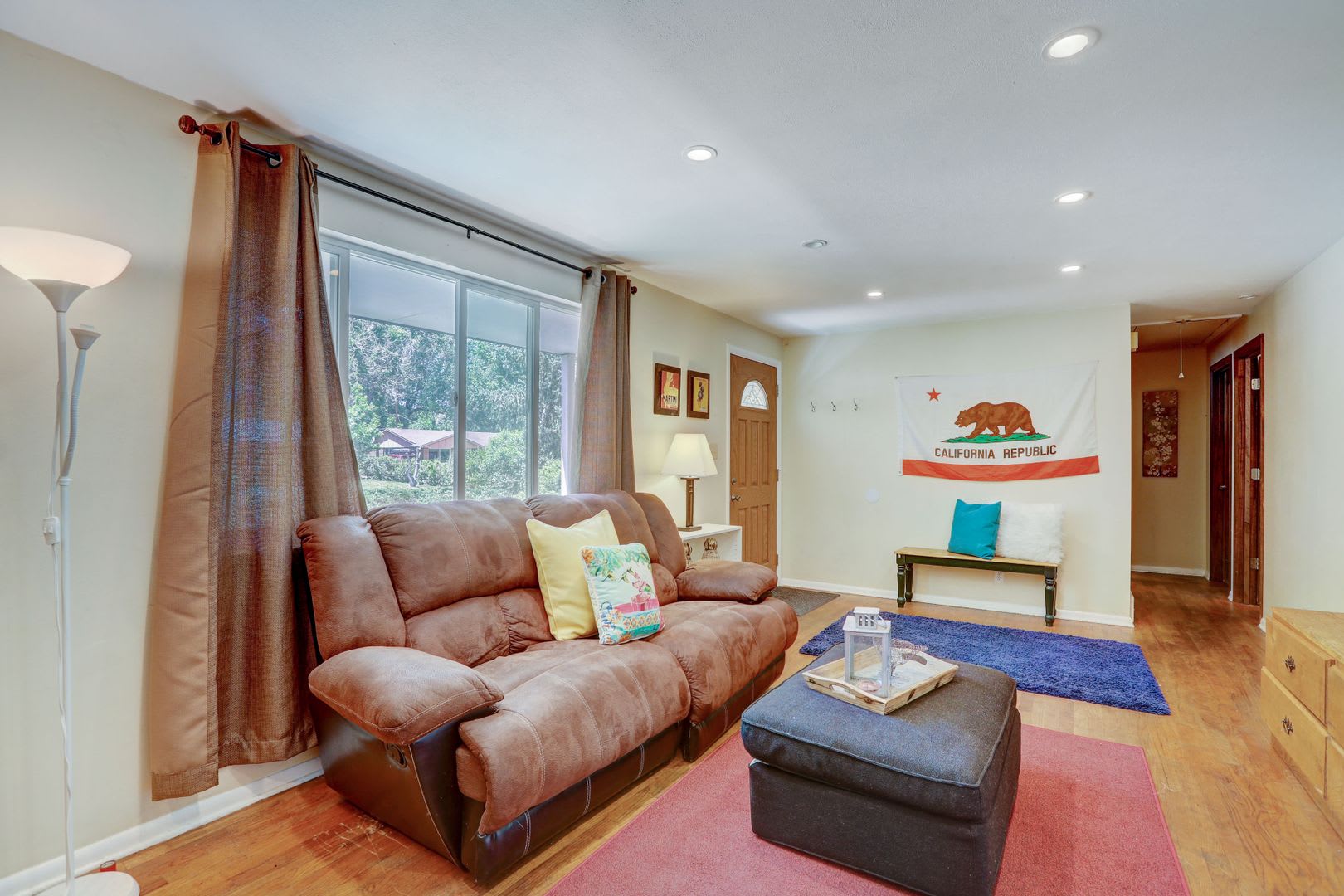 Pre Lease 4 Bed 2 Bath Updated Brick Home Near Cu Boulder Creek Path Available August 2026 – photo 5