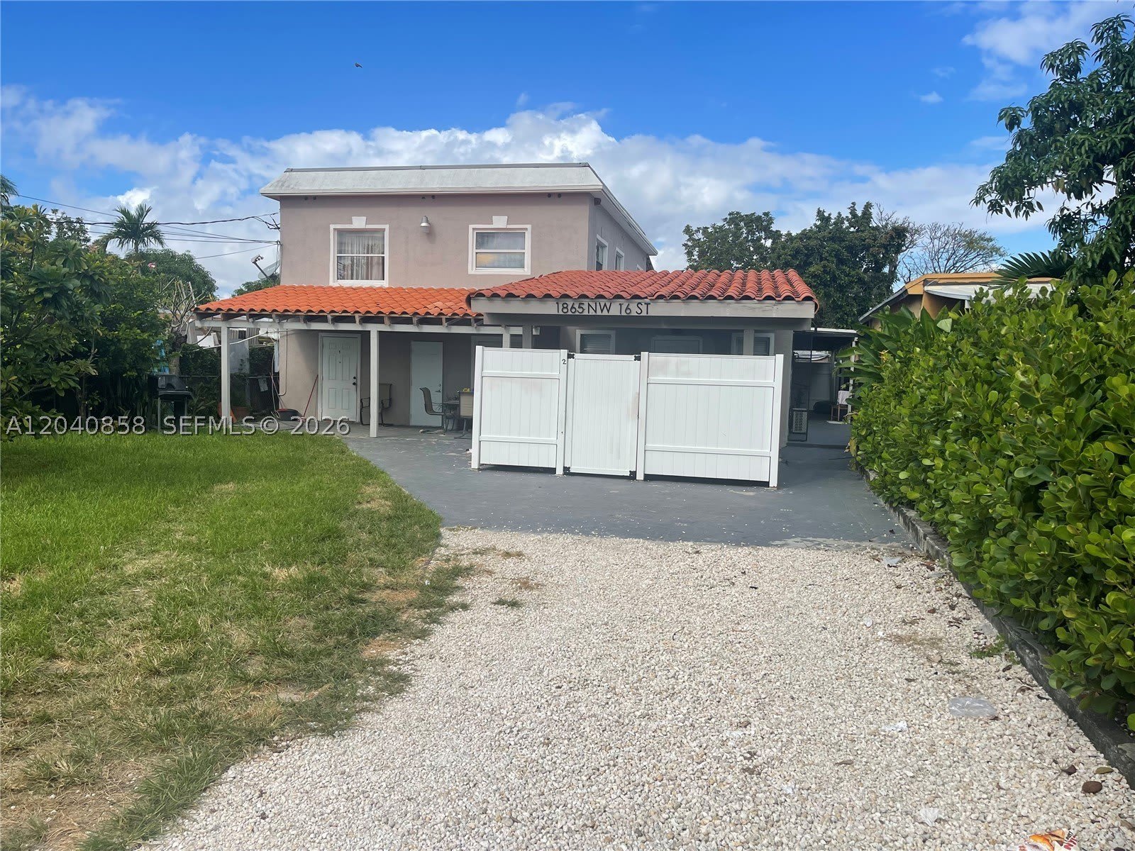 1865 NW 16th St – photo 1