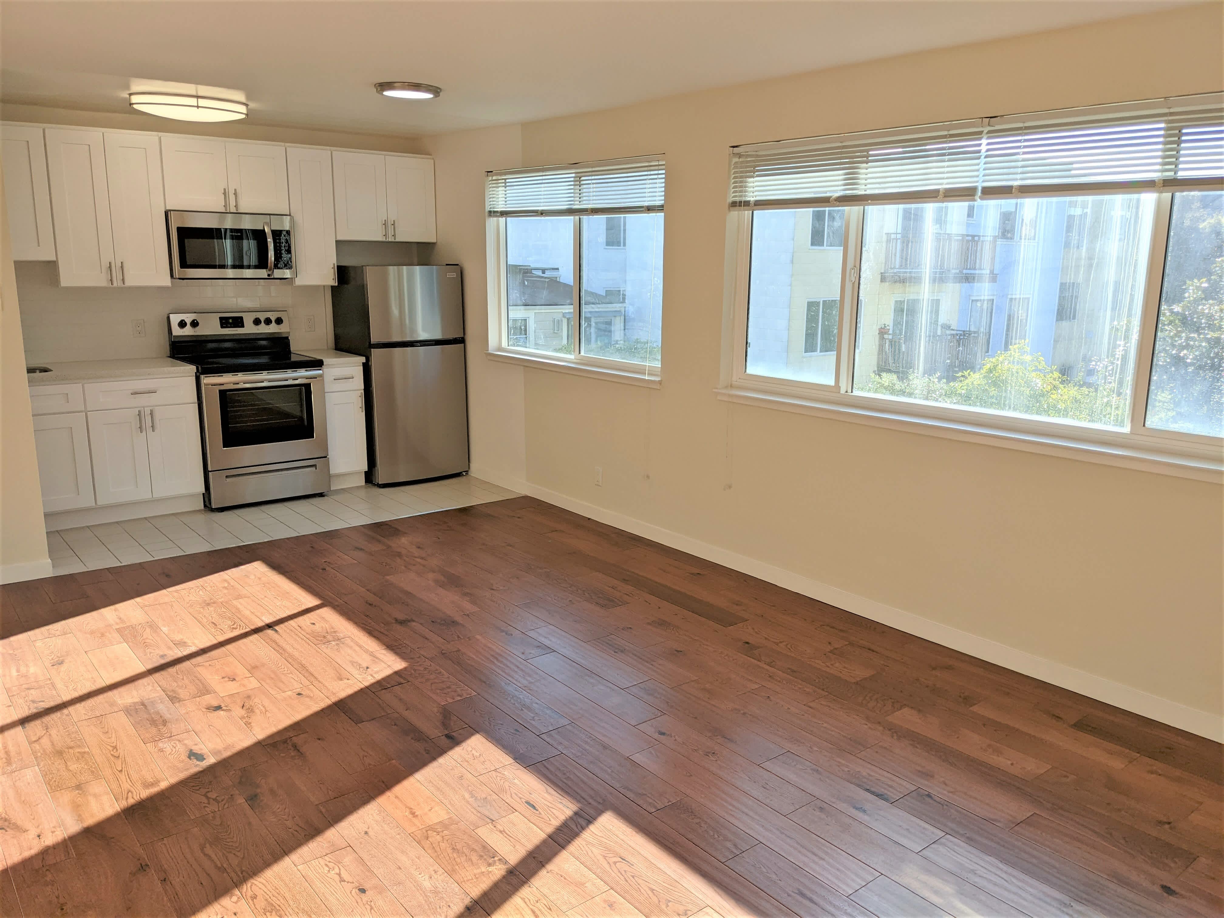 211 Cornwall Street – photo 1