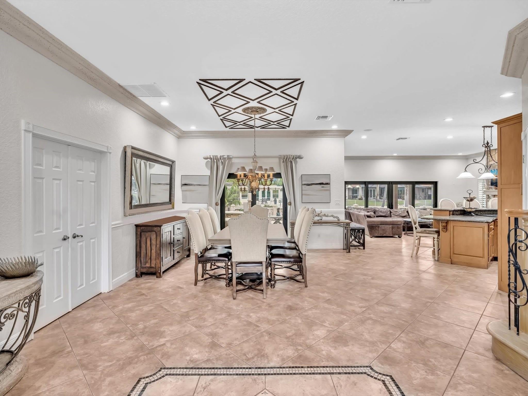 749 SW 2ND Street – photo 4