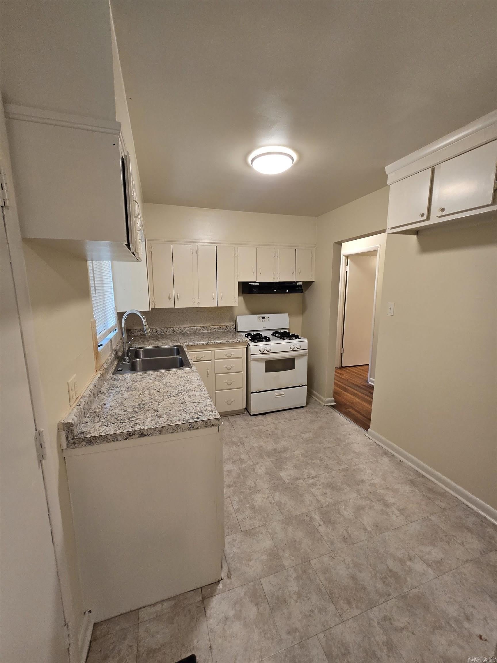 111 Broadmoor Drive – photo 4