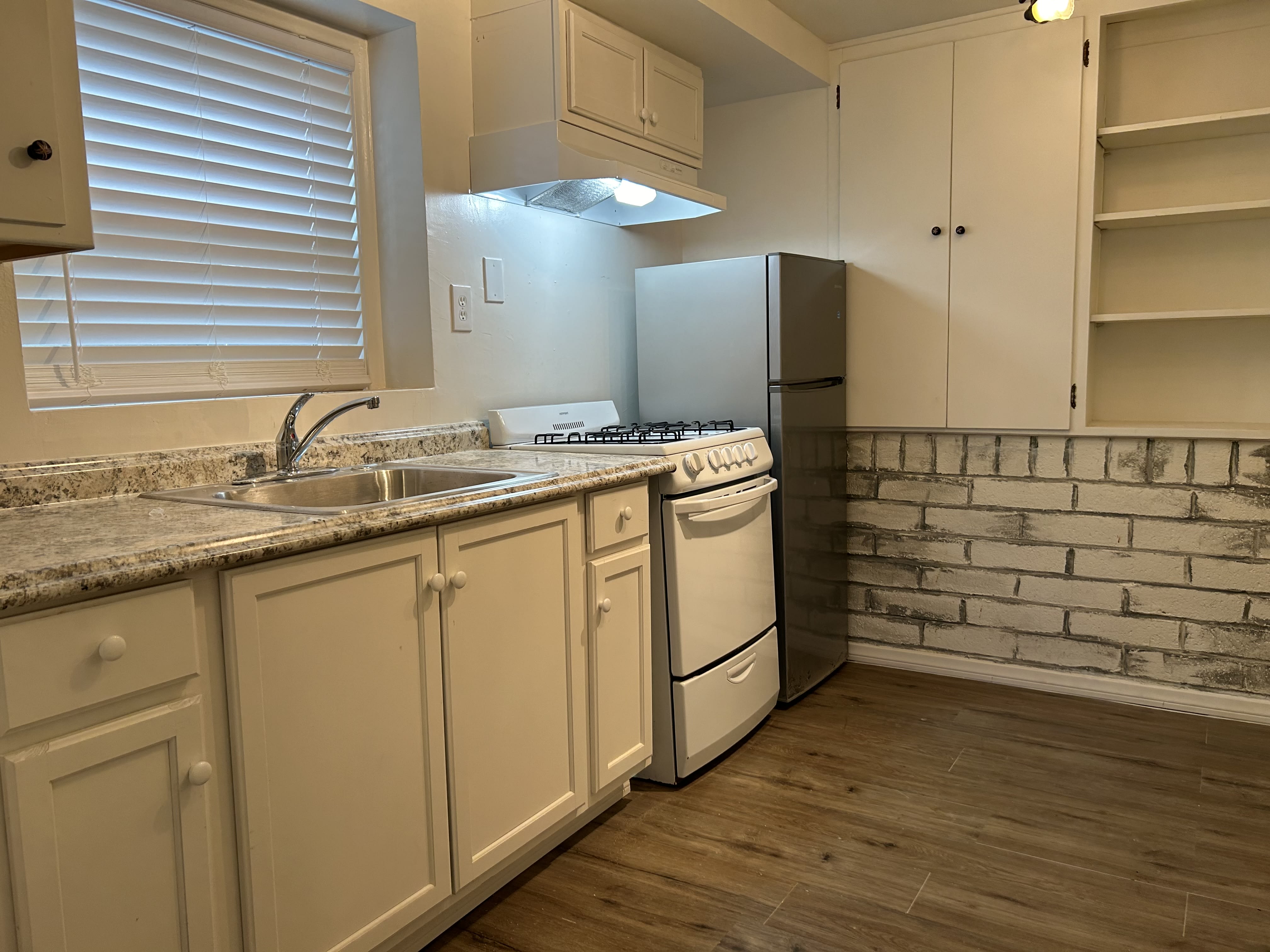 2726 View Dr – photo 5