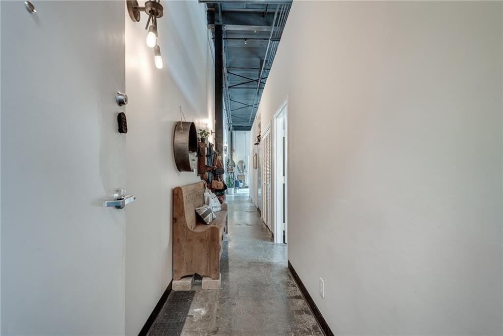 5200 Peachtree Road – photo 2