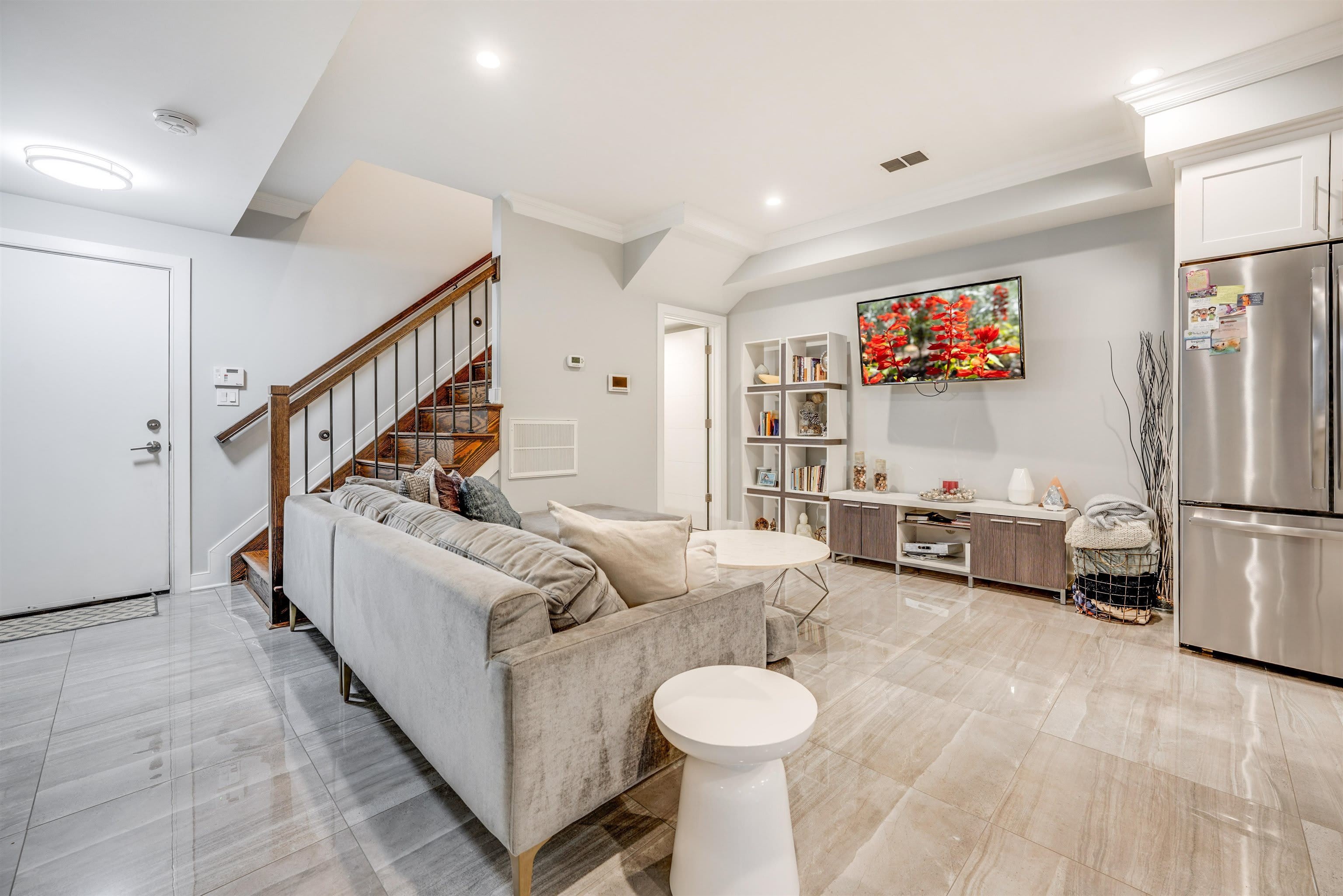 18 THORNE ST – photo 4