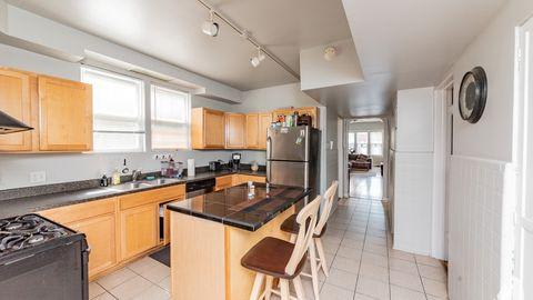 1456 W Irving Park – photo 3